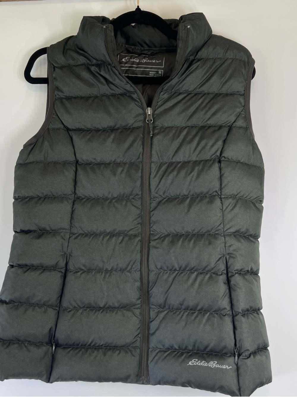 Eddie Bauer Gray Quilted Puffer Vest Women’s Medium Lightweight Fall Gorpcore